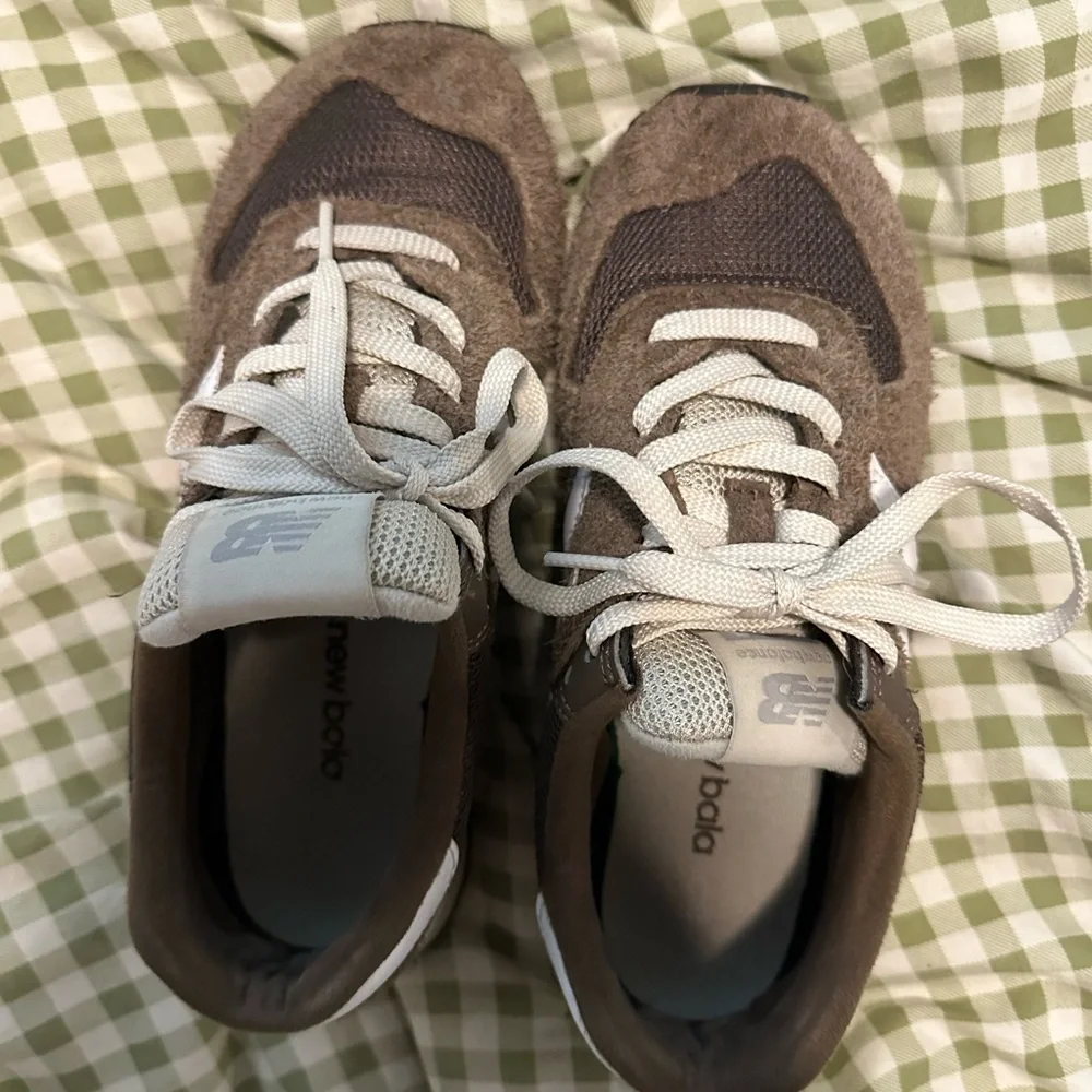 New Balance 574 Brown Sneakers Women’s Size 7 - Picture 3 of 6